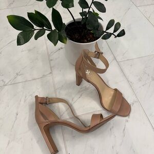 Vince Camuto Bevvyn Dress Sandal - Size 10